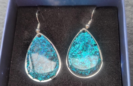 Hängeohrringe "Teardrop" Echte Handarbeit- ein Unikat aus Edelstahl und Kunstharz